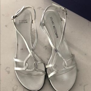 Stuart Weizmann Reversal Sandals. Size 10B.